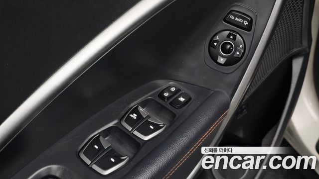 Hyundai Santa Fe (DM) Diesel(e-VGT) 2.2 2WD Exclusive 2014 — фото 19