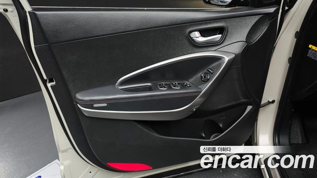 Hyundai Santa Fe (DM) Diesel(e-VGT) 2.2 2WD Exclusive 2014 — фото 24