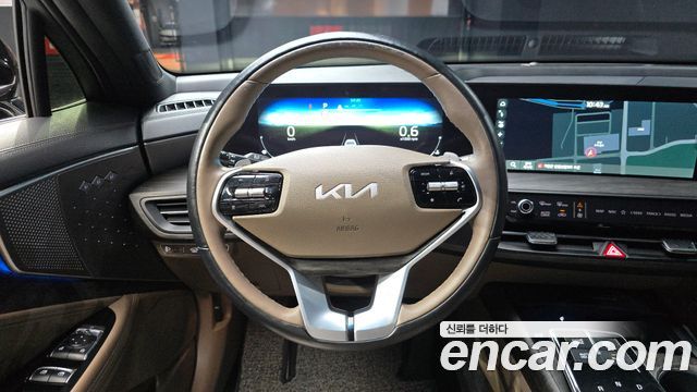 Kia K8 2.5 Gasoline 2WD Noblesse 2022 — фото 13