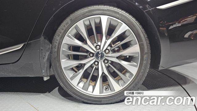 Kia K8 2.5 Gasoline 2WD Noblesse 2022 — фото 21