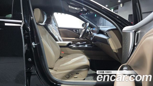 Kia K8 2.5 Gasoline 2WD Noblesse 2022 — фото 26