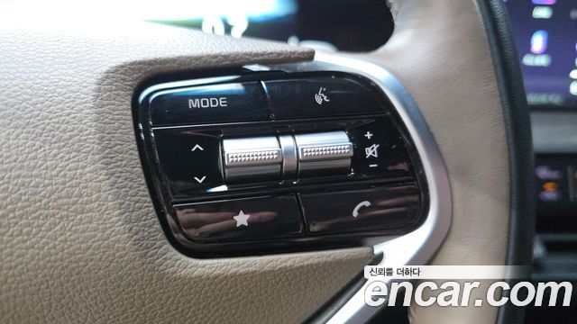 Kia K8 2.5 Gasoline 2WD Noblesse 2022 — фото 30