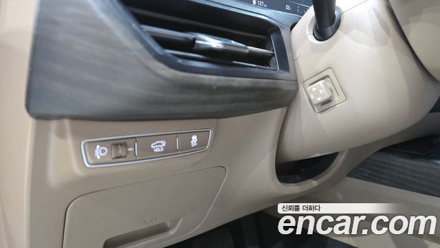 Kia K8 2.5 Gasoline 2WD Noblesse 2022 — фото 34