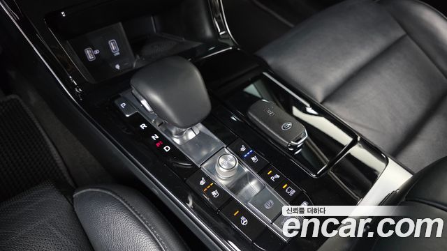 Kia K7 Premier Hybrid Noblesse 2020 — фото 9