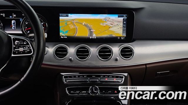 Mercedes-Benz E-Class (W213) E300 Avantgarde 2019 — фото 14
