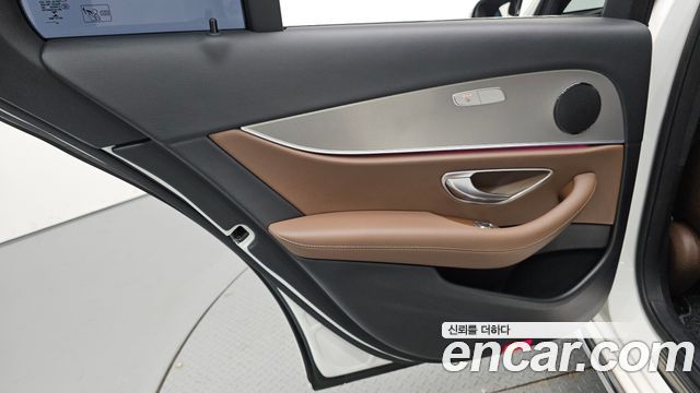 Mercedes-Benz E-Class (W213) E300 Avantgarde 2019 — фото 25