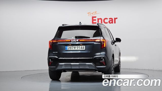 Kia Seltos Gasoline 2.0 2WD Gravity 2023 — фото 4