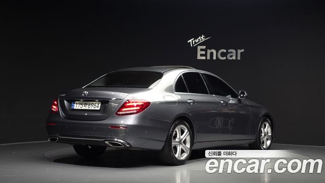 Mercedes-Benz E-Class (W213) E200 Avantgarde 2018 — фото 2