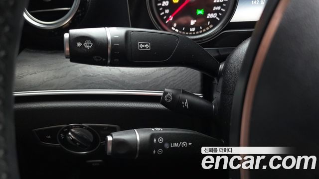 Mercedes-Benz E-Class (W213) E200 Avantgarde 2018 — фото 24
