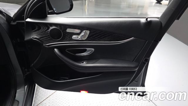 Mercedes-Benz E-Class (W213) E200 Avantgarde 2018 — фото 30