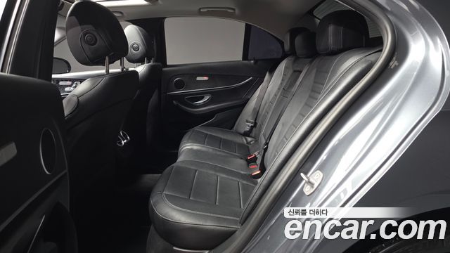 Mercedes-Benz E-Class (W213) E200 Avantgarde 2018 — фото 32