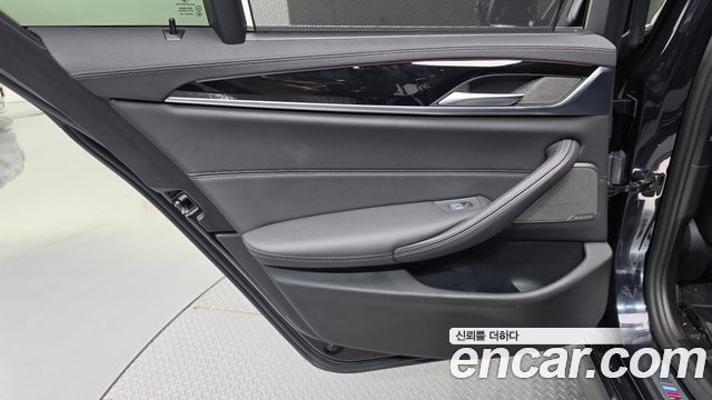 BMW 5 Series (G30) 530i M Sport Package 2022 — фото 25
