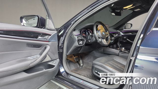 BMW 5 Series (G30) 530i M Sport Package 2022 — фото 26