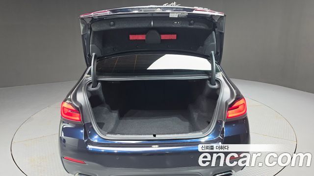 BMW 5 Series (G30) 530i M Sport Package 2022 — фото 33