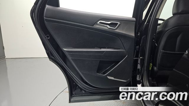 Kia Sportage (V) Diesel 2.0 2WD Prestige 2022 — фото 25