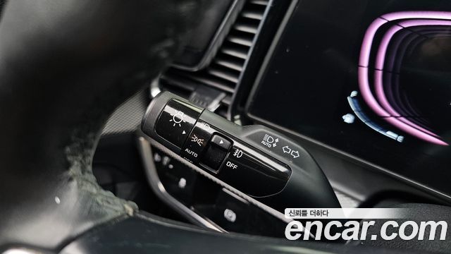 Kia Sportage (V) Diesel 2.0 2WD Prestige 2022 — фото 29