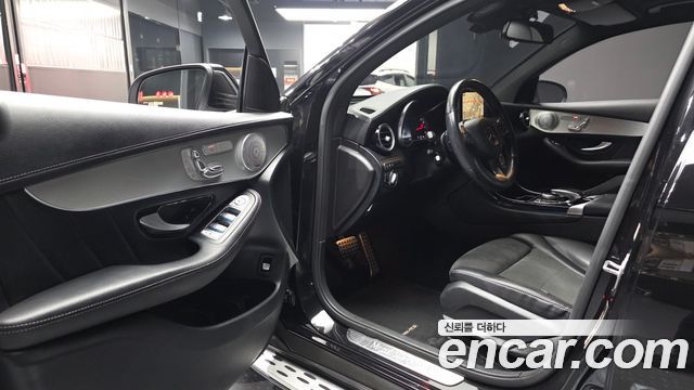 Mercedes-Benz GLC-Class (X253) GLC300 4MATIC AMG Line Coupe 2019 — фото 10