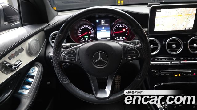 Mercedes-Benz GLC-Class (X253) GLC300 4MATIC AMG Line Coupe 2019 — фото 17