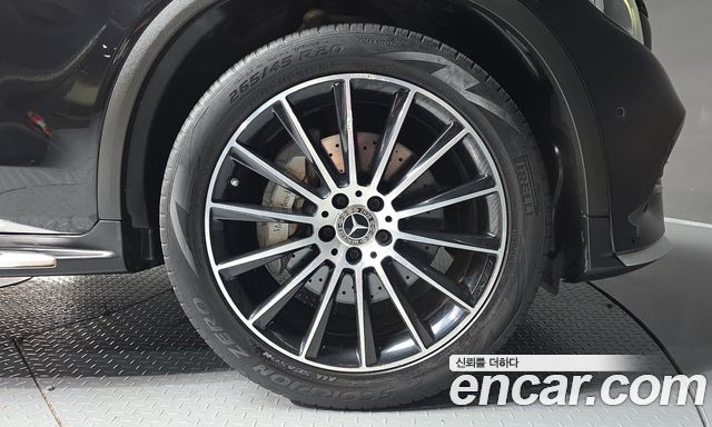 Mercedes-Benz GLC-Class (X253) GLC300 4MATIC AMG Line Coupe 2019 — фото 27