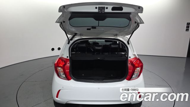 Chevrolet Spark LT 2019 — фото 24