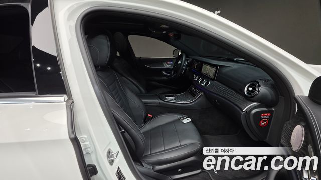 Mercedes-Benz E-Class (W213) E350 4MATIC AMG Line 2022 — фото 10