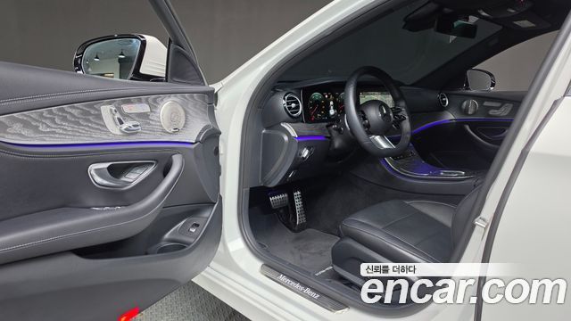 Mercedes-Benz E-Class (W213) E350 4MATIC AMG Line 2022 — фото 26