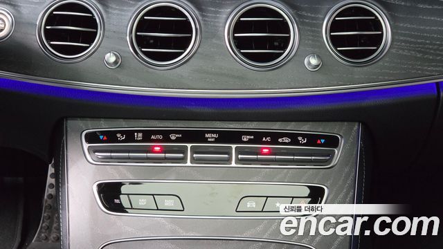 Mercedes-Benz E-Class (W213) E350 4MATIC AMG Line 2022 — фото 29