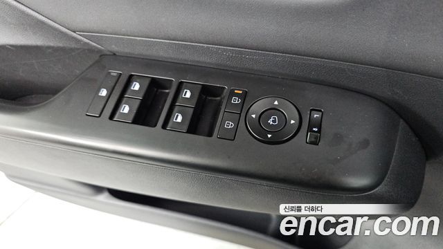 Hyundai Kona (SX2) Gasoline 1.6 Turbo 2WD Modern 2023 — фото 30