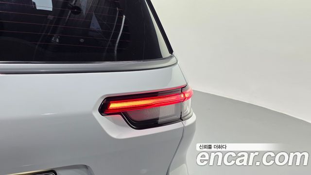 Jeep Grand Cherokee (WL) L 3.6 Summit Reserve 2021 — фото 23