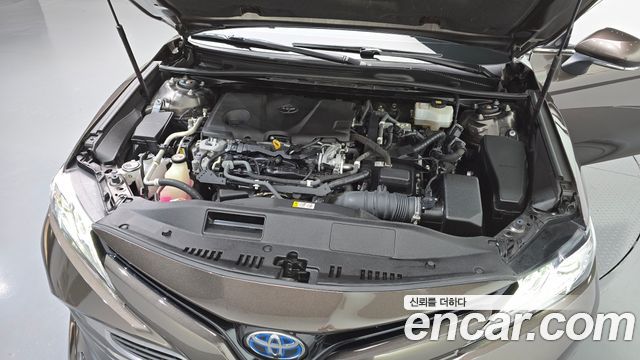 Toyota Camry (XV70) 2.5 XLE Hybrid 2019 — фото 6