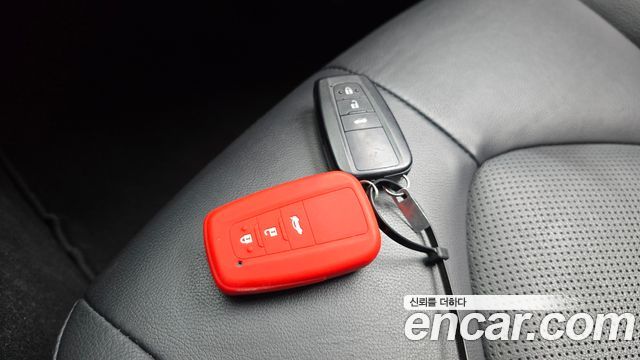 Toyota Camry (XV70) 2.5 XLE Hybrid 2019 — фото 16