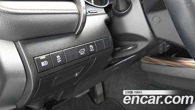 Toyota Camry (XV70) 2.5 XLE Hybrid 2019 — фото 19