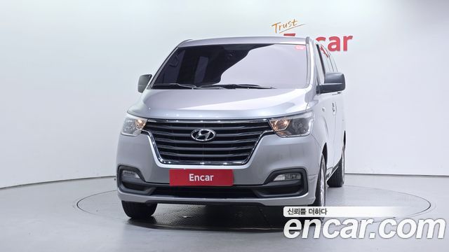 Hyundai Grand Starex Van 5-Seater Modern 2019 — фото 3