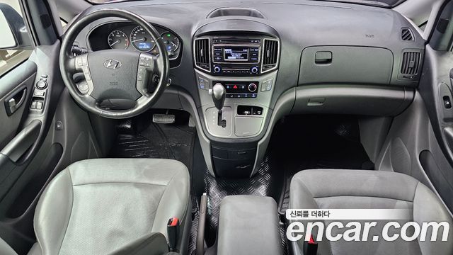 Hyundai Grand Starex Van 5-Seater Modern 2019 — фото 7