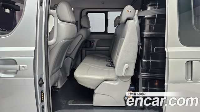 Hyundai Grand Starex Van 5-Seater Modern 2019 — фото 11