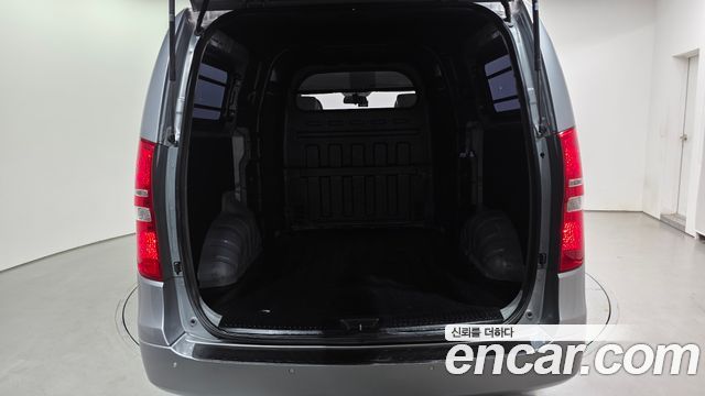 Hyundai Grand Starex Van 5-Seater Modern 2019 — фото 14