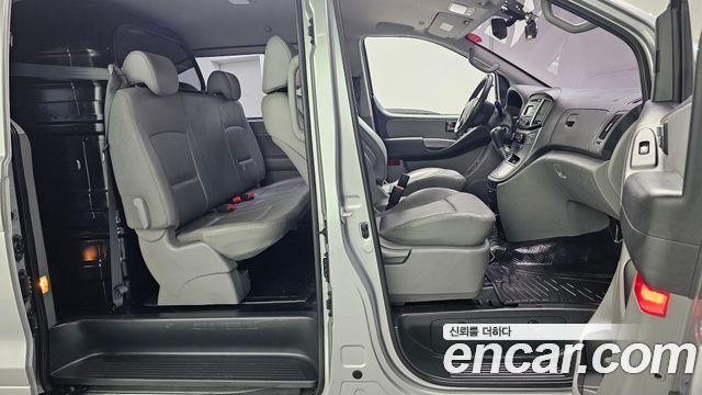 Hyundai Grand Starex Van 5-Seater Modern 2019 — фото 15