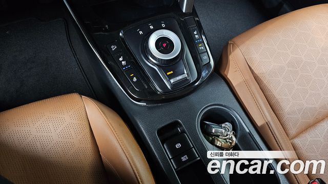 Kia Seltos Gasoline 1.6 Turbo 2WD Signature 2023 — фото 9