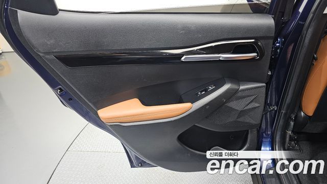 Kia Seltos Gasoline 1.6 Turbo 2WD Signature 2023 — фото 25