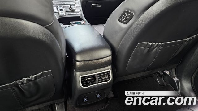 Hyundai Santa Fe HEV 1.6 2WD Prestige 2022 — фото 28