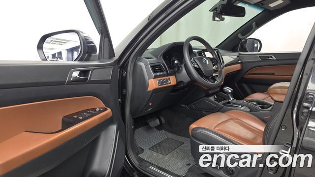 KG Mobility (SsangYong) Rexton Sports Khan Diesel 2.2 4WD Noblesse (5-Link) 2021 — фото 10