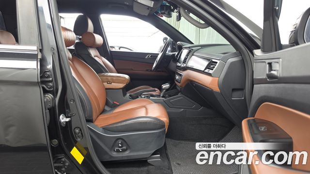 KG Mobility (SsangYong) Rexton Sports Khan Diesel 2.2 4WD Noblesse (5-Link) 2021 — фото 11