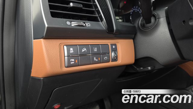KG Mobility (SsangYong) Rexton Sports Khan Diesel 2.2 4WD Noblesse (5-Link) 2021 — фото 16
