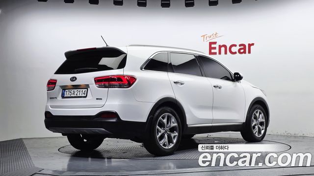Kia Sorento Diesel 2.0 2WD Noblesse 2016 — фото 2