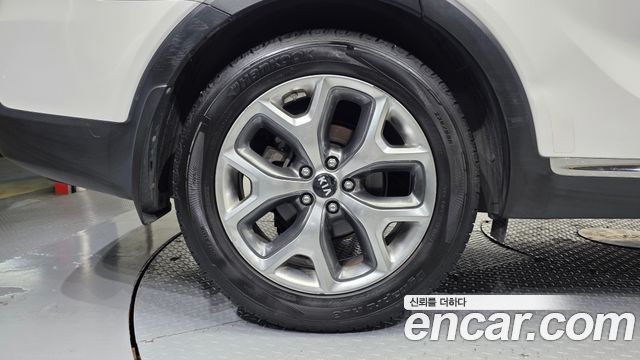 Kia Sorento Diesel 2.0 2WD Noblesse 2016 — фото 5