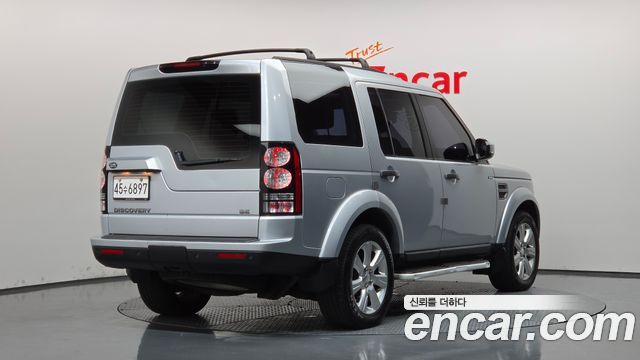 Land Rover Discovery 4 3.0 SDV6 SE 2015 — фото 2