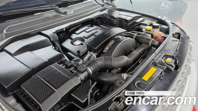 Land Rover Discovery 4 3.0 SDV6 SE 2015 — фото 6