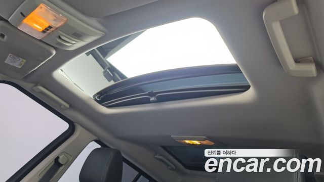 Land Rover Discovery 4 3.0 SDV6 SE 2015 — фото 17