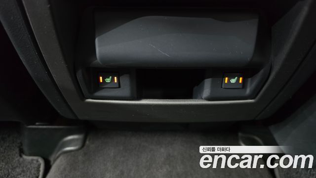 Land Rover Discovery 4 3.0 SDV6 SE 2015 — фото 20