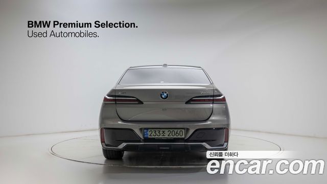 BMW 7 Series (G70) 740d xDrive M Sport 2024 — фото 4